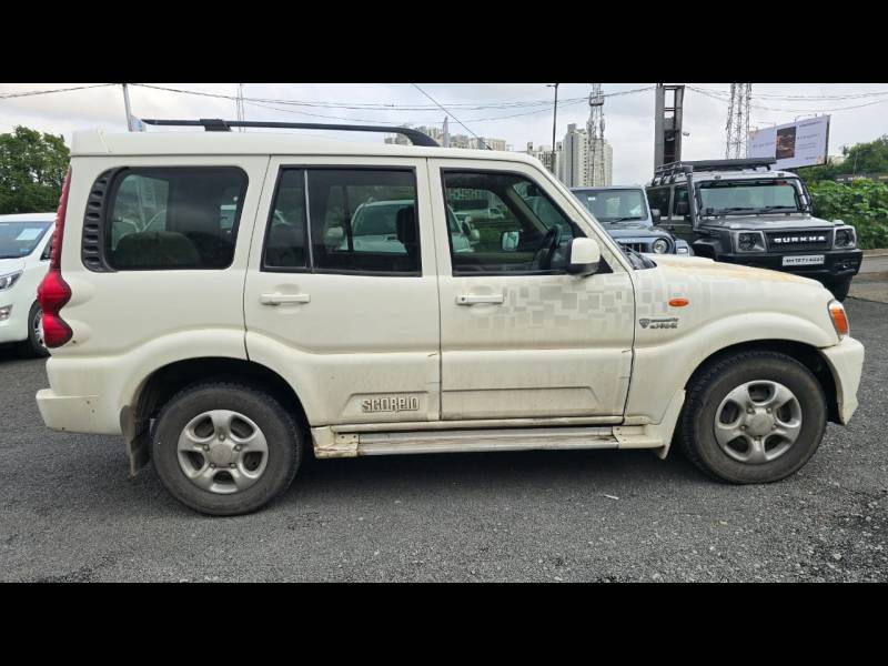 Mahindra Scorpio SLE BS III