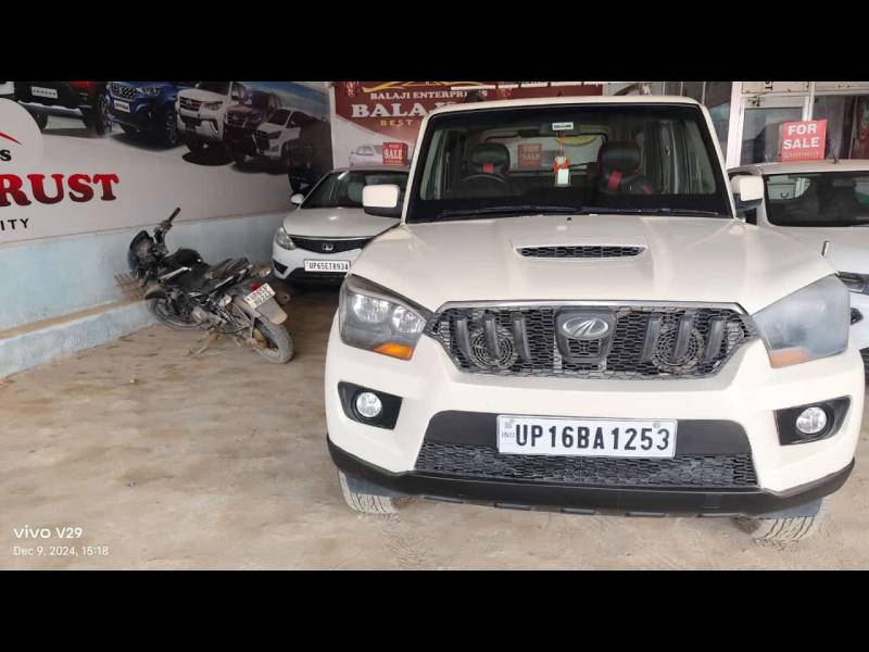 Mahindra Scorpio S6 PLUS