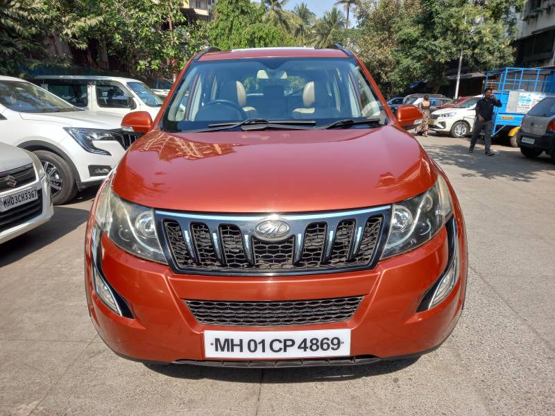 Mahindra XUV500 W10 FWD