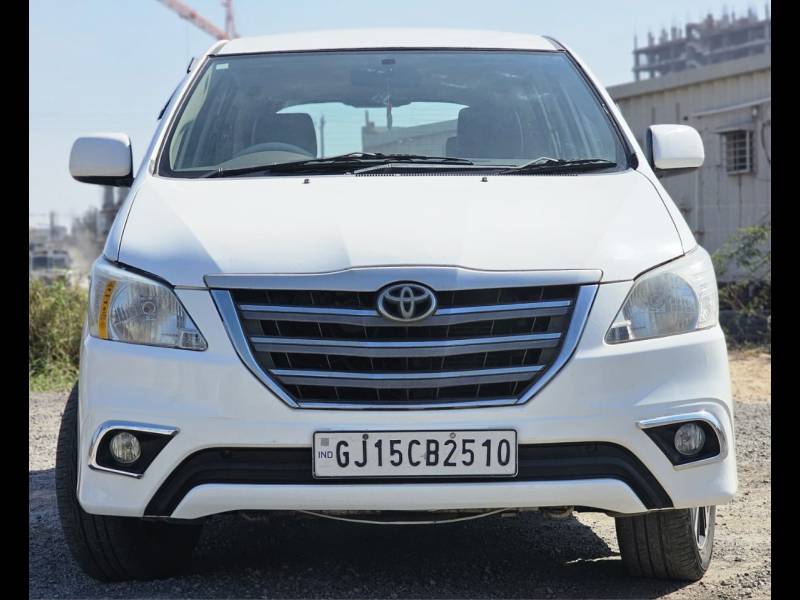 Toyota Innova 2.5 G4 8 STR