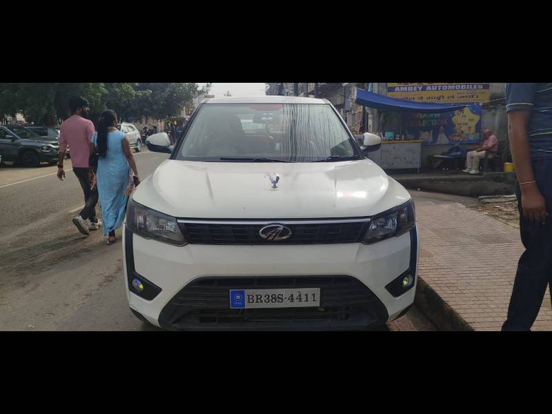 Mahindra XUV 300 1.5 W4