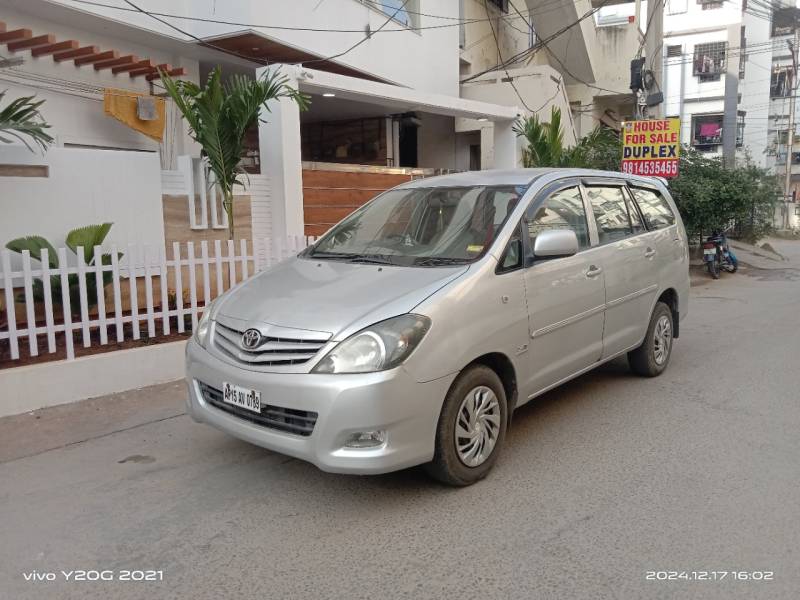 Toyota Innova 2.5 G (Diesel) 7 STR Euro3