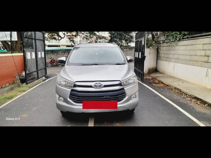 Toyota Innova Crysta 2.4 G 7 STR