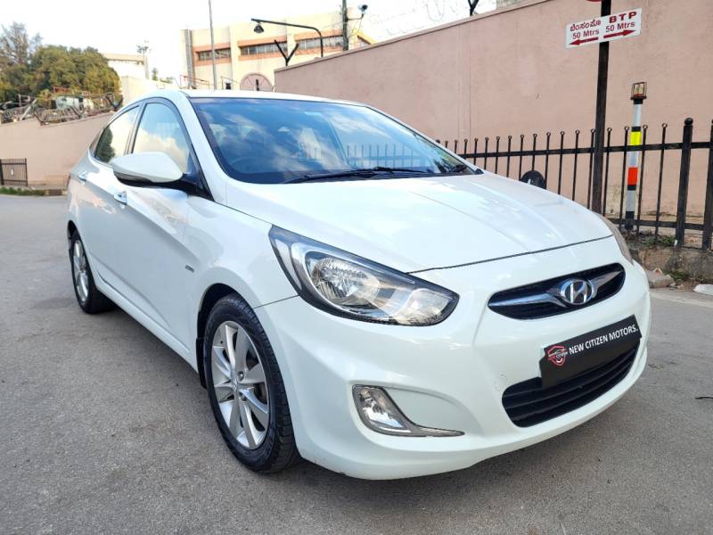 Hyundai Verna Fluidic 1.6 CRDI SX Opt AT