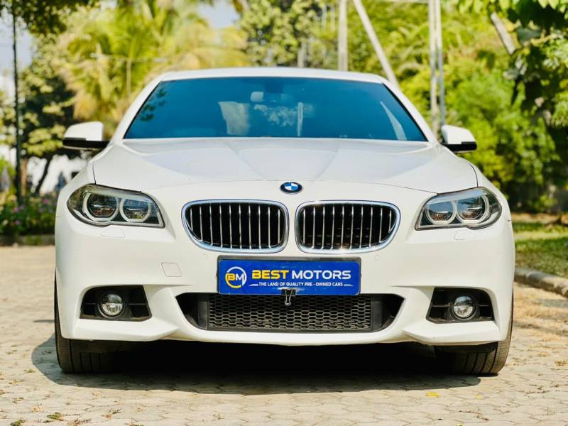 BMW 5 Series 530d Sedan M Sport