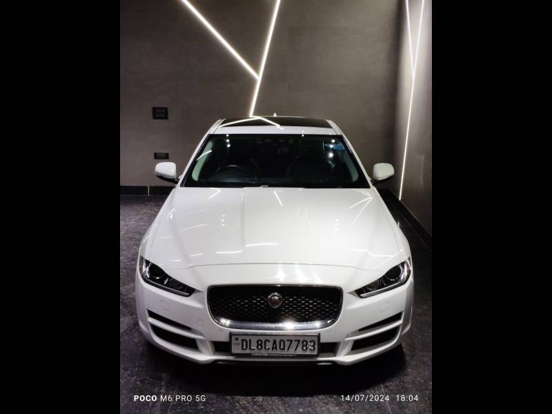 Jaguar XE Prestige