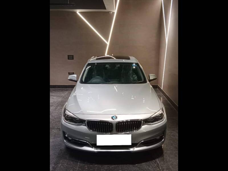 BMW 3 Series GT 330i Luxury Line