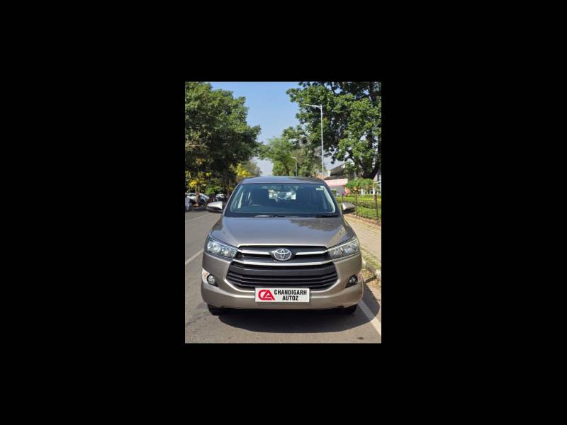 Toyota Innova Crysta 2.8 GX AT 7 STR