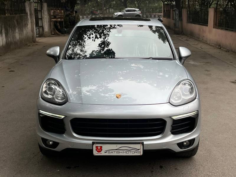 Porsche Cayenne Platinum Edition