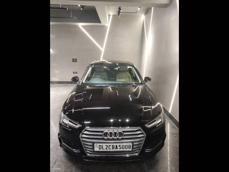 Audi A4 35 TDI Premium Plus