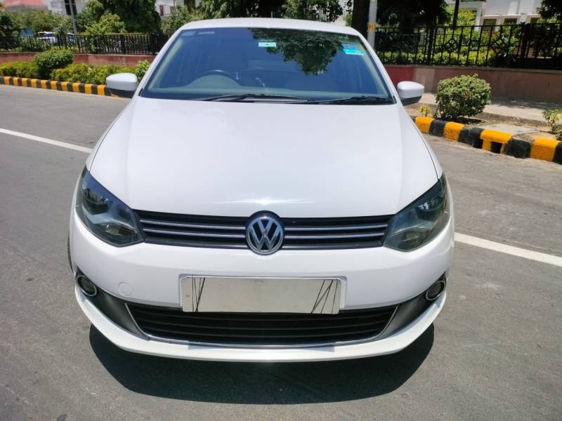 Volkswagen Vento Highline Petrol AT