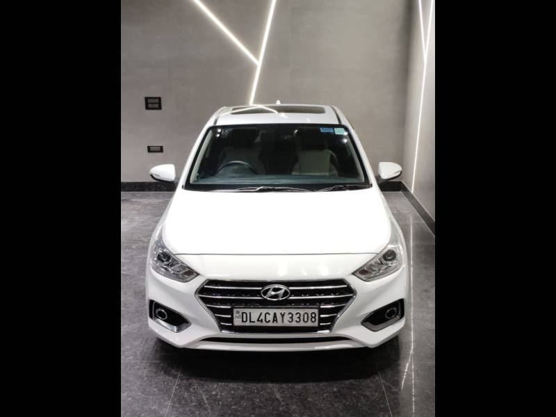 Hyundai Verna Fluidic 1.6 VTVT SX Opt AT