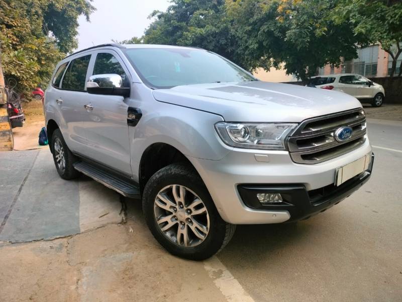 Ford Endeavour Titanium 3.2 4x4 AT