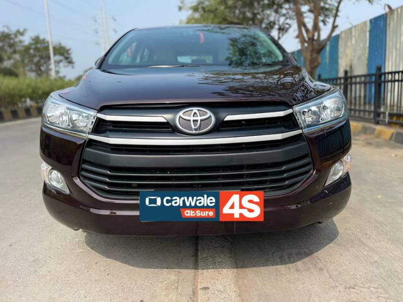 Toyota Innova Crysta 2.4 GX AT 8 STR