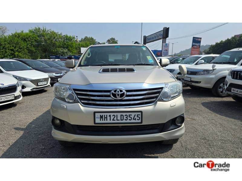 Toyota Fortuner 3.0 4X4 MT