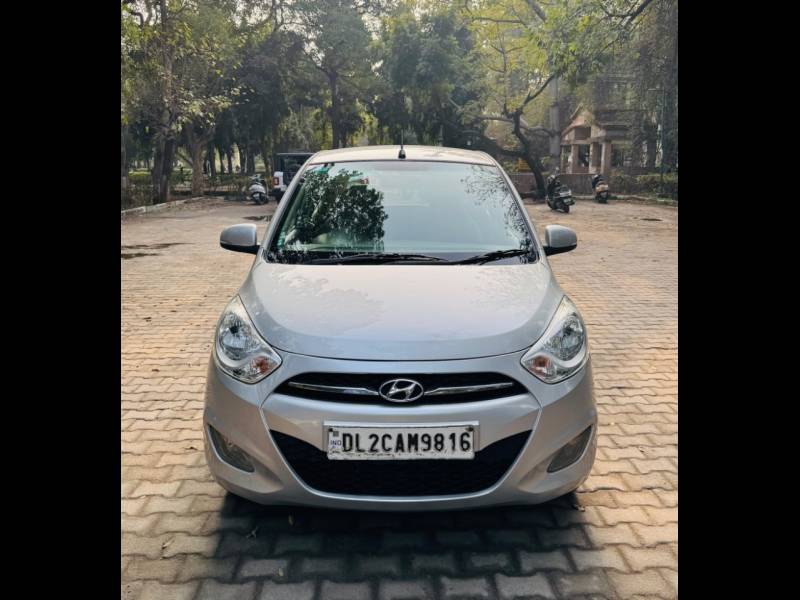 Hyundai i10 Sportz 1.2 AT