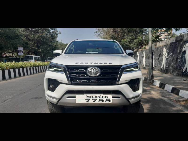 Toyota Fortuner 4X2 AT 2.8 Diesel