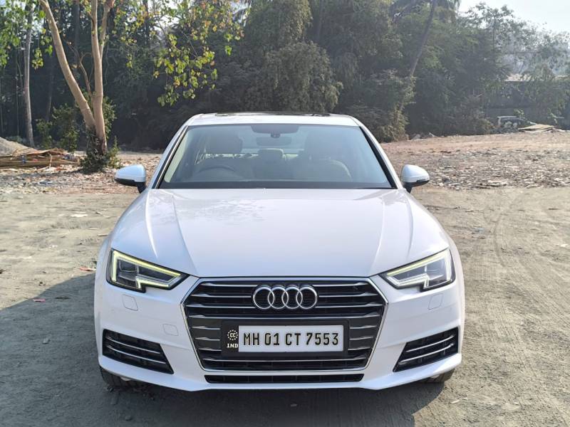 Audi A4 30 TFSI Premium Plus