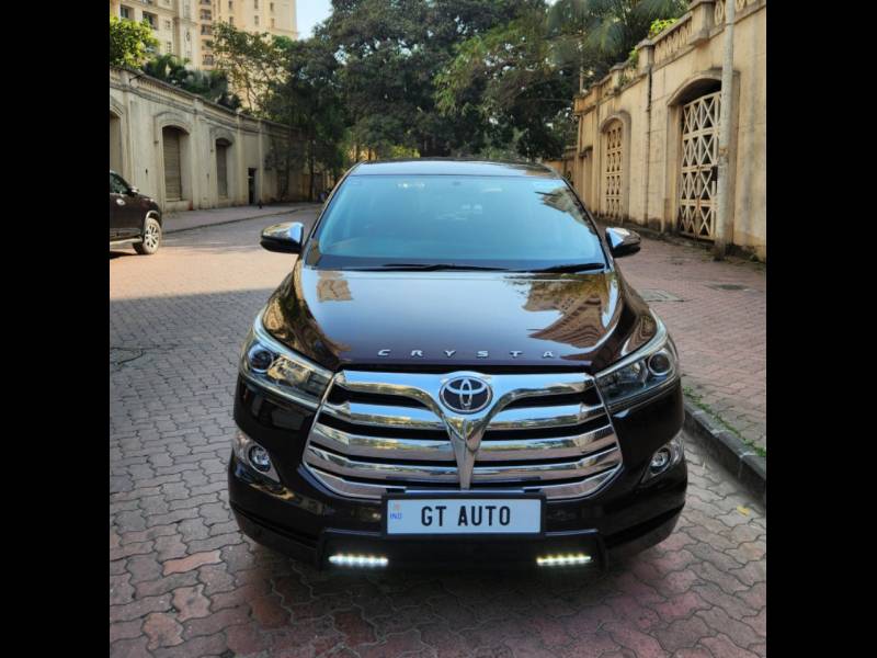 Toyota Innova Crysta 2.8 ZX AT 7 STR