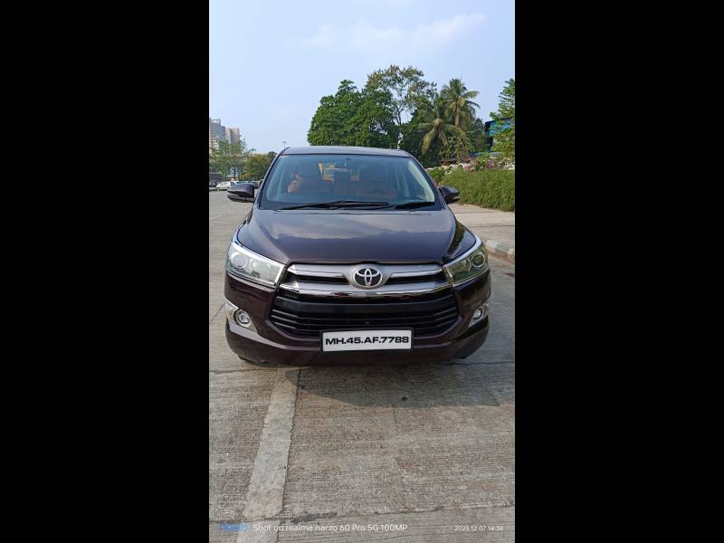 Toyota Innova Crysta 2.4 V Diesel