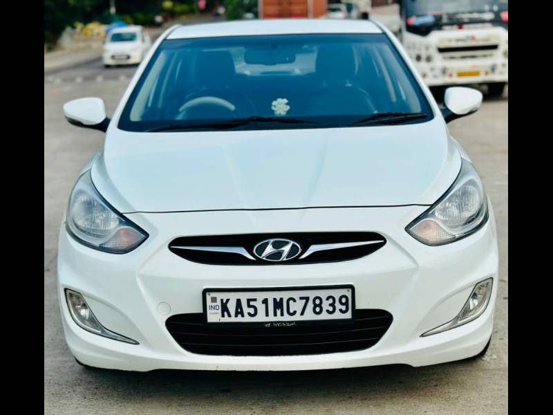 Hyundai Verna 1.6 CRDI EX