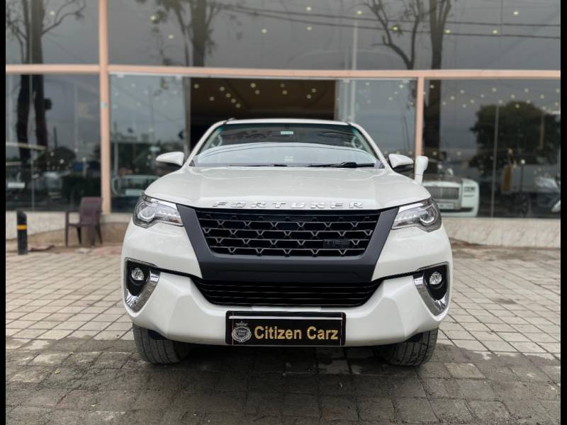 Toyota Fortuner 2.8 4x2 AT