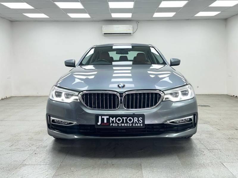BMW 5 Series 520d Sedan Luxury