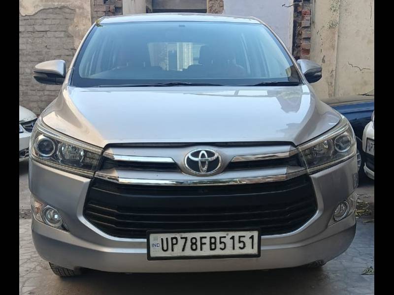 Toyota Innova Crysta 2.4 V Diesel