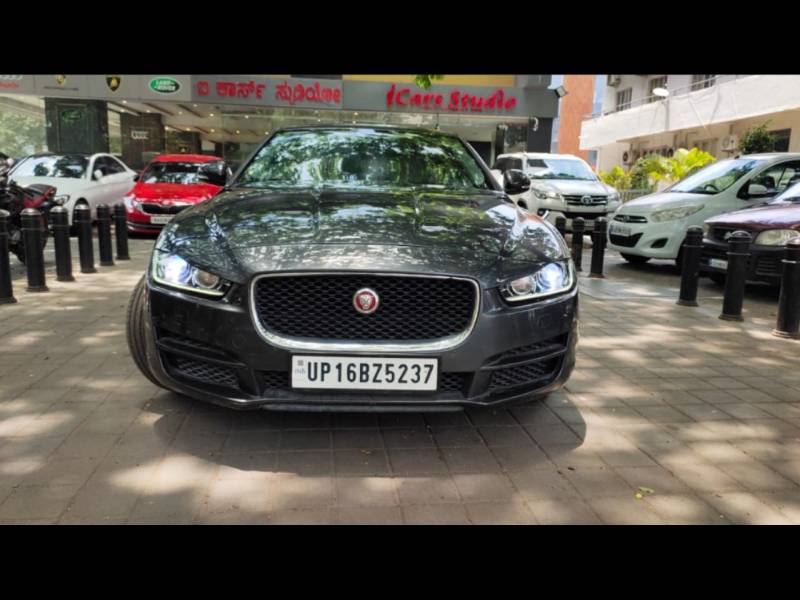 Jaguar XE Prestige