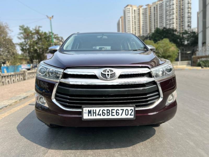 Toyota Innova Crysta 2.4 VX 8 STR