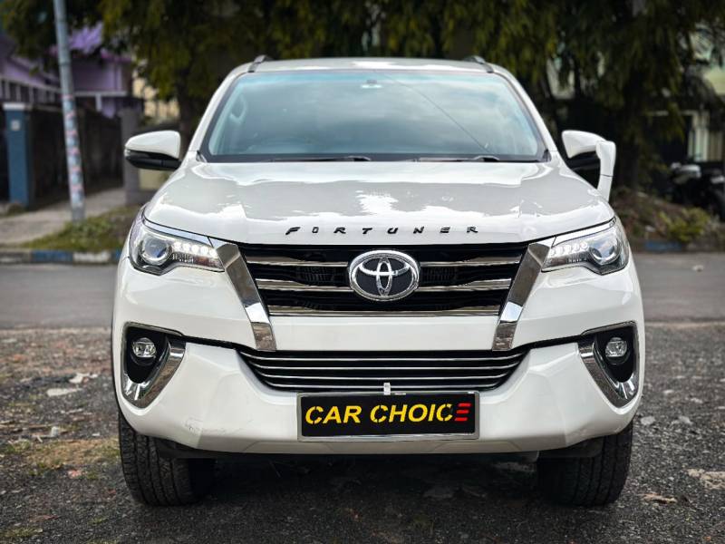 Toyota Fortuner 2.8 4x4 AT