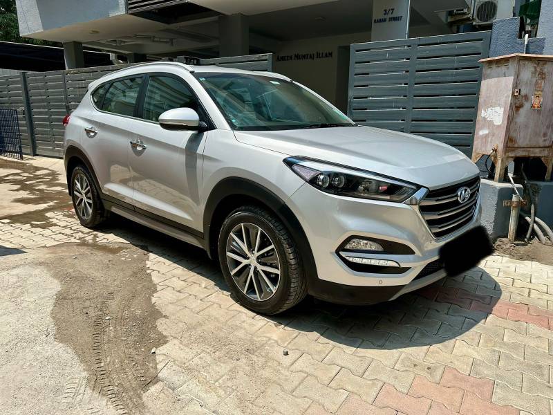 Hyundai Tucson 4WD AT GLS Diesel