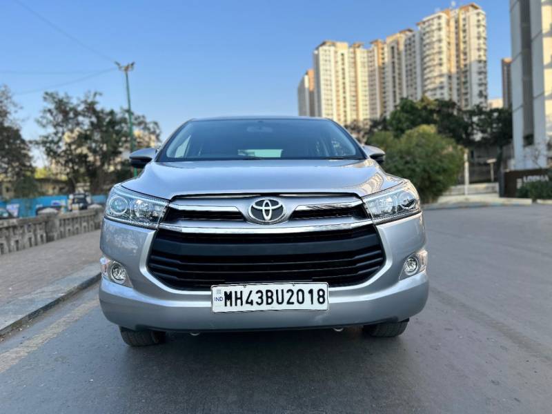 Toyota Innova Crysta 2.4 VX 8 STR