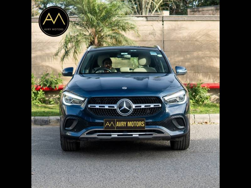 Mercedes Benz GLA Class 200