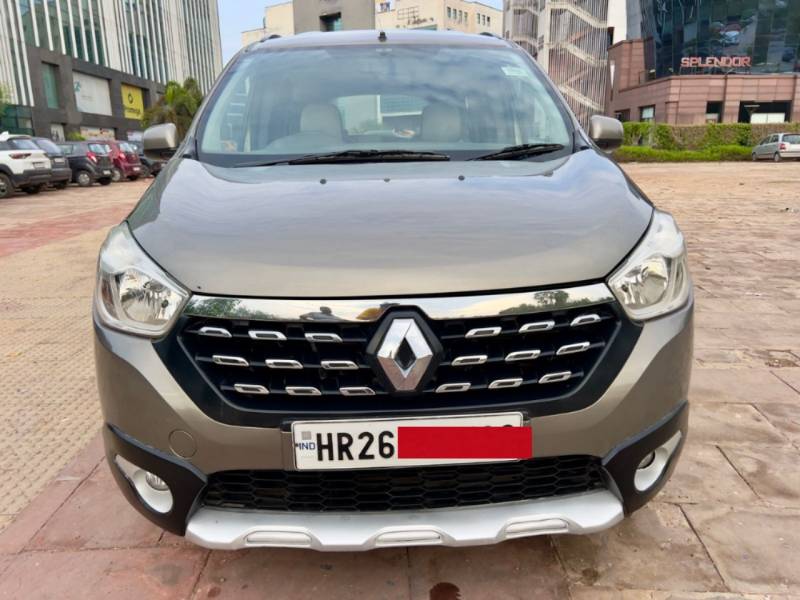 Renault Lodgy RxZ 110PS 7 seater Stepway Edition