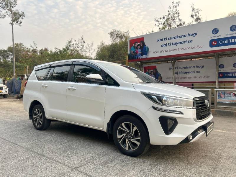 Toyota Innova Crysta 2.4 GX AT 8 STR