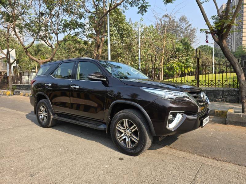 Toyota Fortuner 2.8 4x2 AT