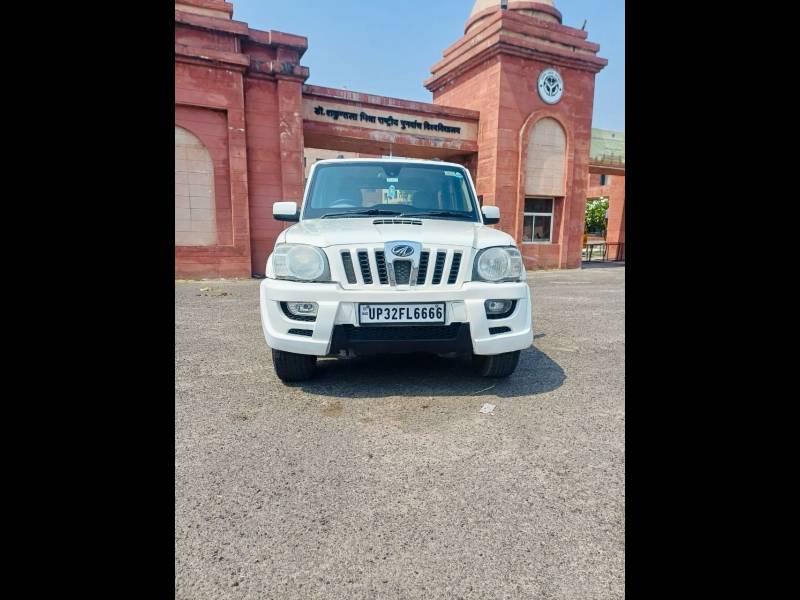 Mahindra Scorpio VLX AT BS III