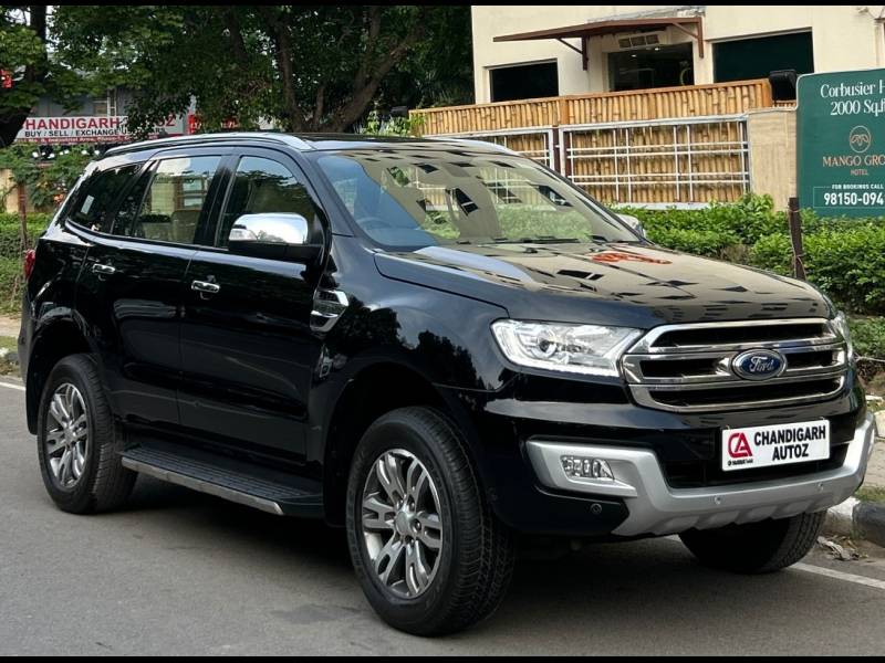 Ford Endeavour Titanium 3.2 4x4 AT