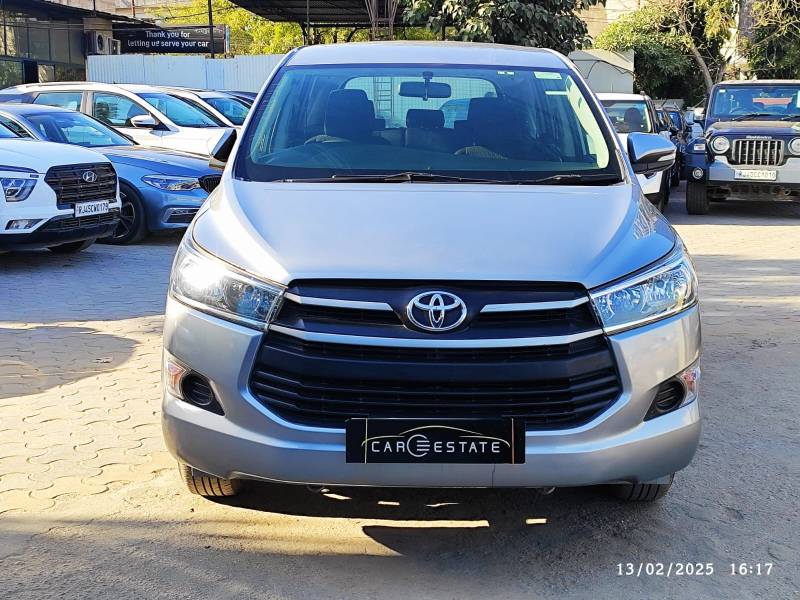 Toyota Innova Crysta 2.8 GX AT 8 STR