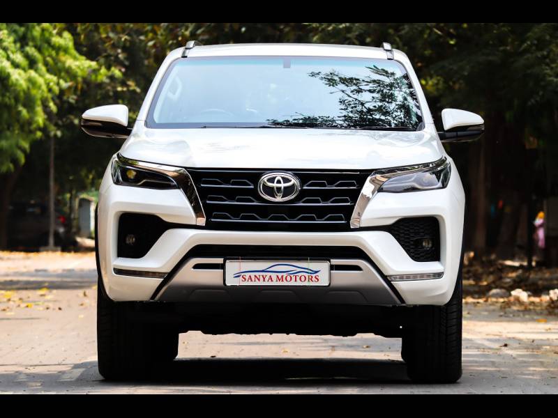 Toyota Fortuner 4X4 MT 2.8 Diesel
