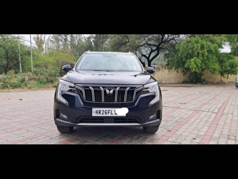 Mahindra XUV700 AX 7 Diesel AT 7 STR