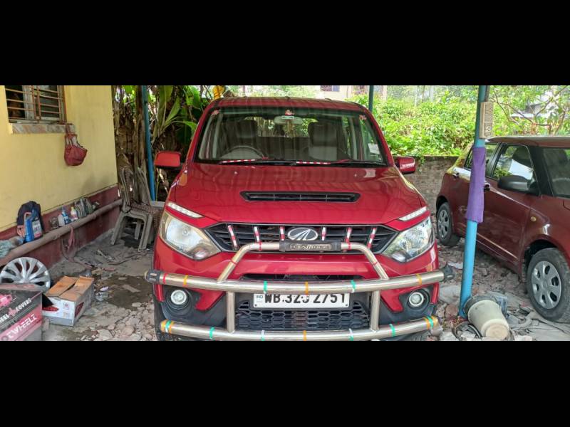 Mahindra NuvoSport N8