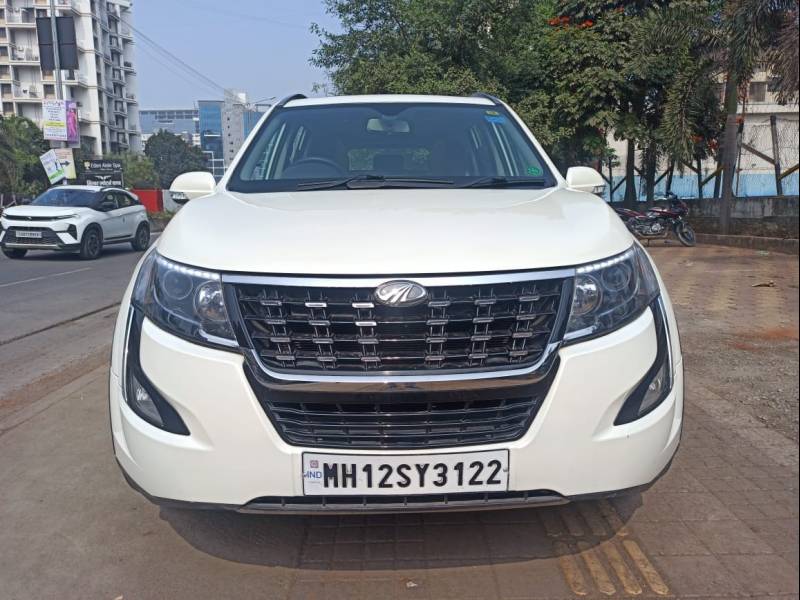 Mahindra XUV500 W9 AT