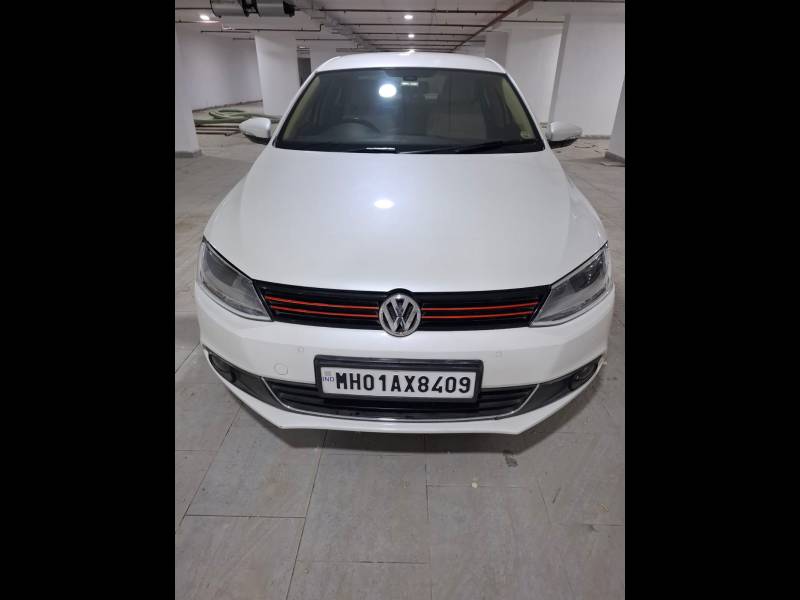 Volkswagen Jetta Highline TDI (AT)