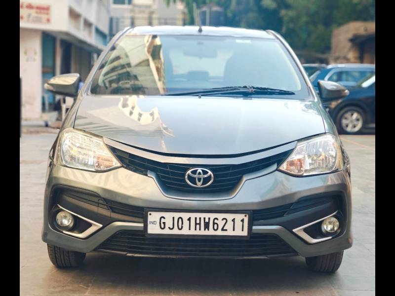 Toyota Etios Liva V