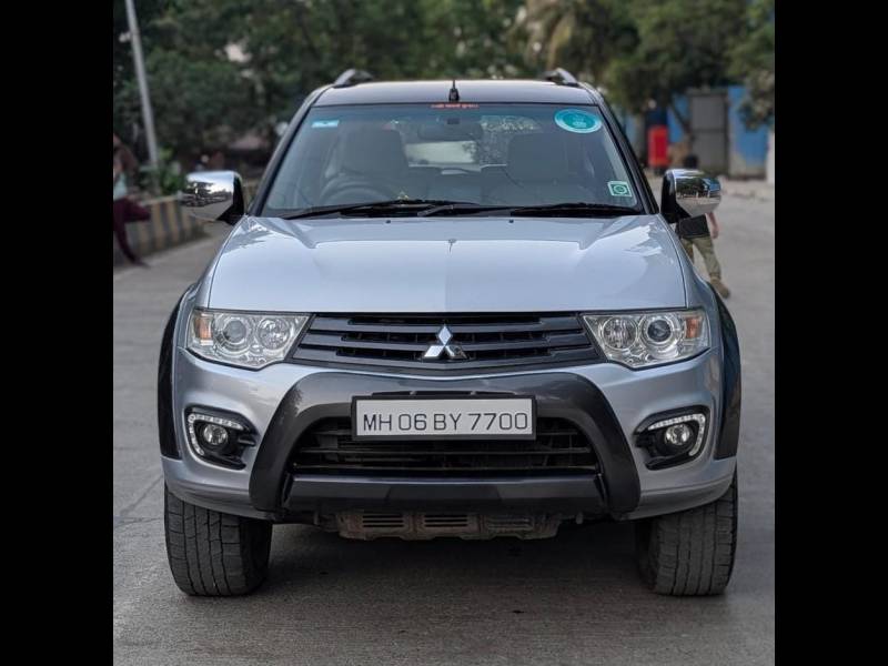 Mitsubishi Pajero Sport Select Plus AT