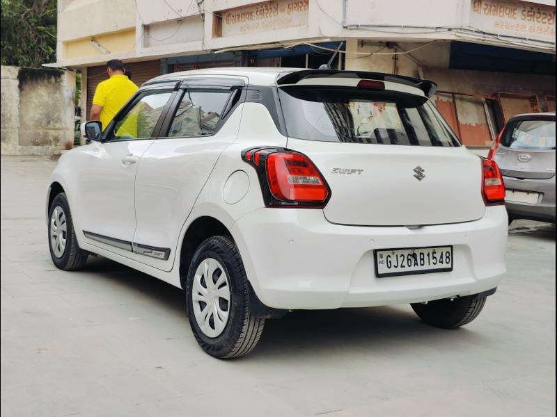 Maruti Suzuki Swift VXi AMT
