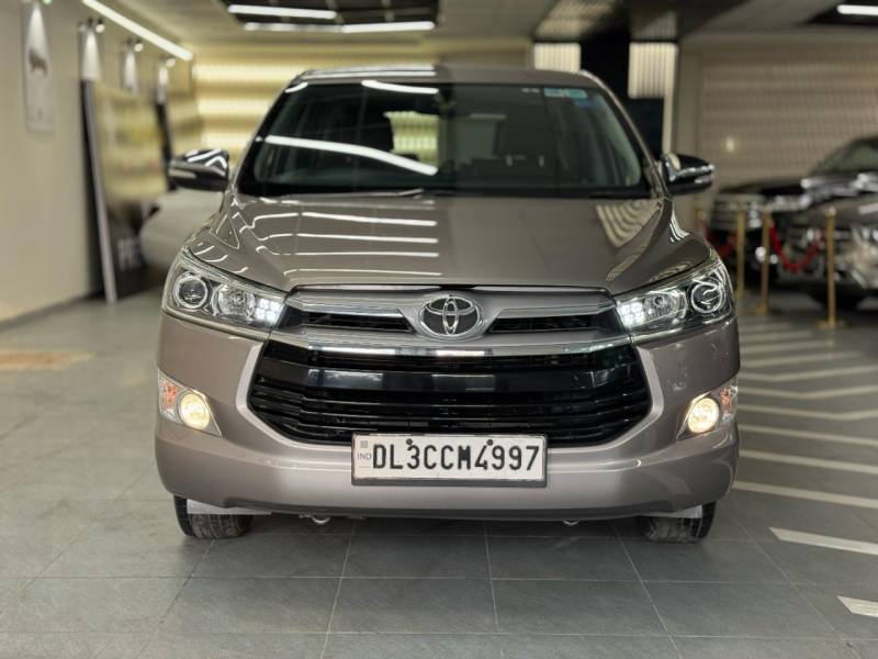 Toyota Innova Crysta 2.7 ZX AT 7 STR