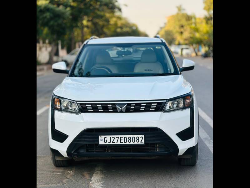 Mahindra XUV 300 W6 1.5 Diesel